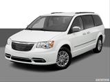 2013 Chrysler Town & Country Front angle view photo